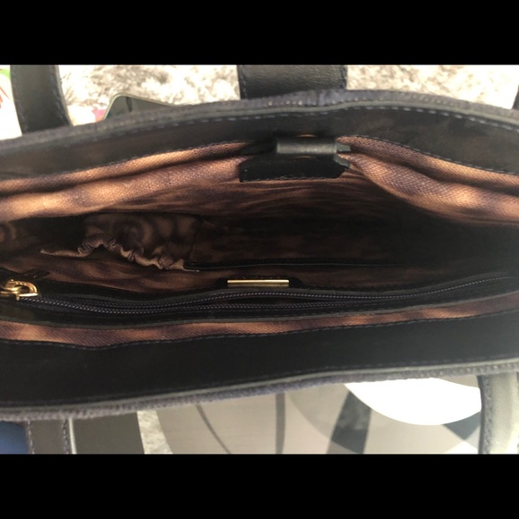 NEW Stuart Weitzman bag, navy - Picture 6 of 8